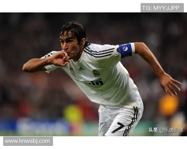 以变身足球球星模版打造属于你的绿茵传奇梦想之路