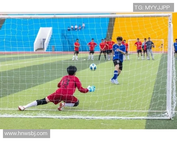 热血霸气足球球星燃情拼搏绿茵赛场荣耀时刻瞬间